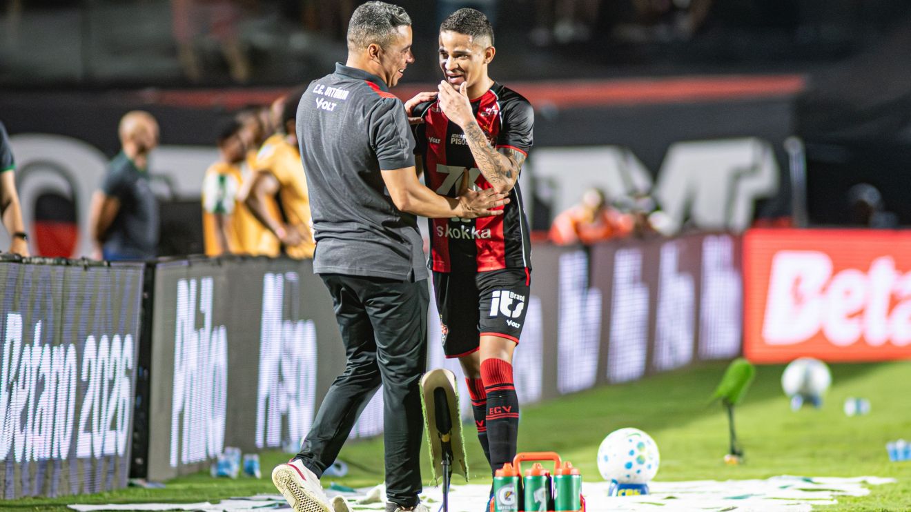 Erick decide para o Vitória de novo, e Jair Ventura se derrete: 'Que chapada'