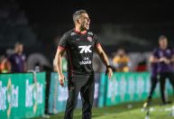 Jair admite que classificação do Vitória contra Ceará devia 'ser mais tranquila'