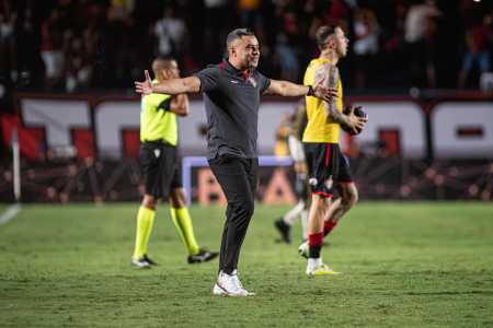 Jair Ventura, técnico do Vitória, após classificação sobre o Flamengo