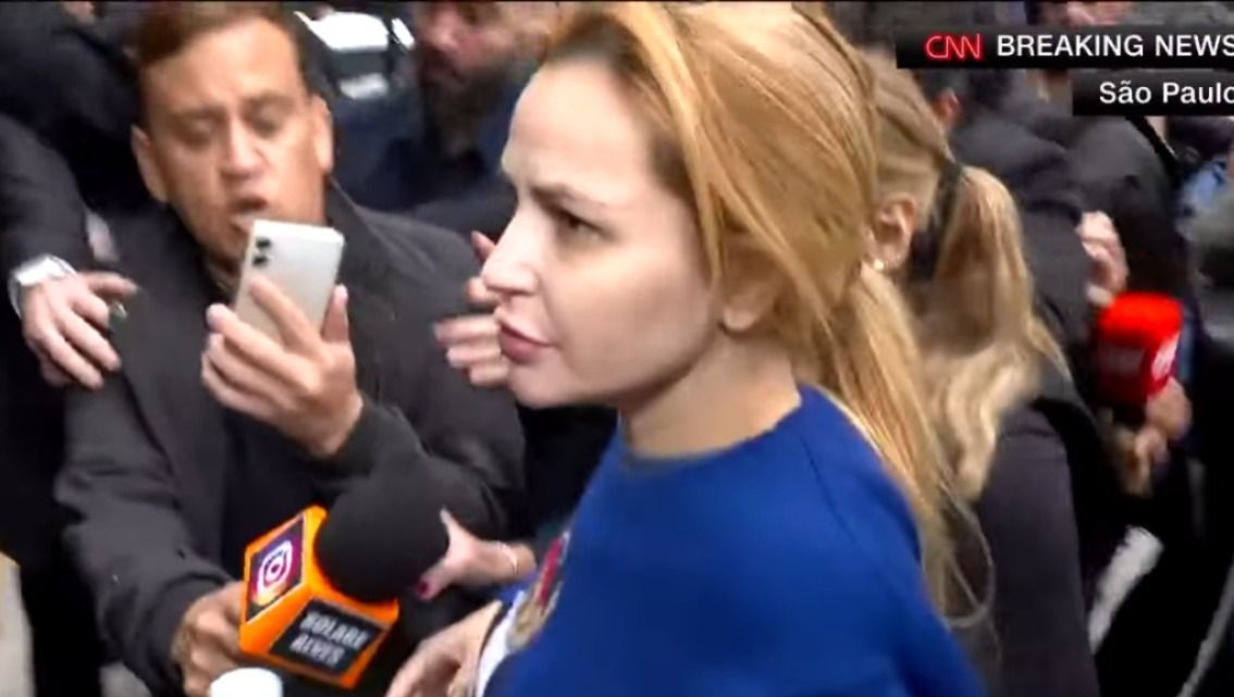 Deolane Bezerra sofre síndrome do pânico em prisão de SP