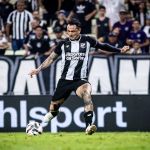 Ceará confirma ausência de Vina e retorno de ex-Atlético contra Vitória