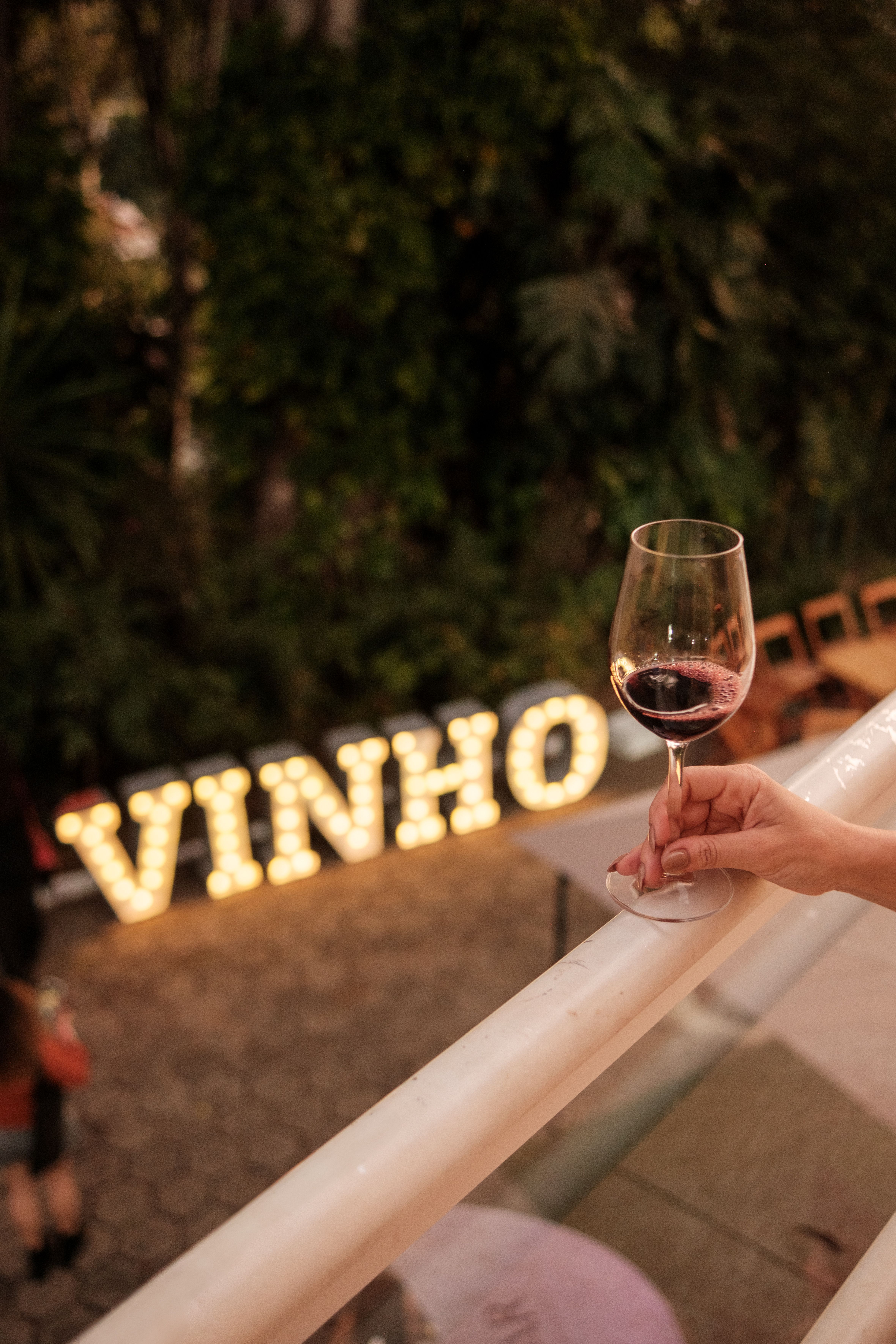 Romance em taça: Vinho na Vila volta a BH com edição especial de Dia dos Namorados