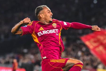 Wesley em partida contra o Fiorentina pelo AS-Roma em 2026