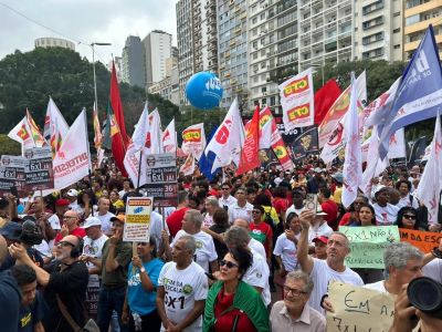 Movimentos ocorrem em duas praças de São Paulo nesta sexta-feira (1º)