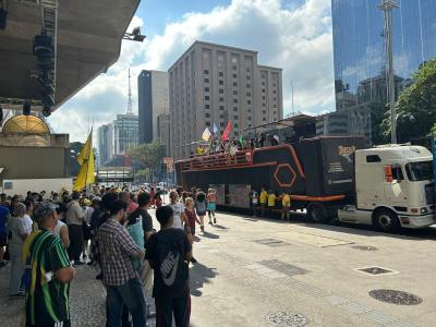 Manifestação reuniu algumas dezenas de participantes