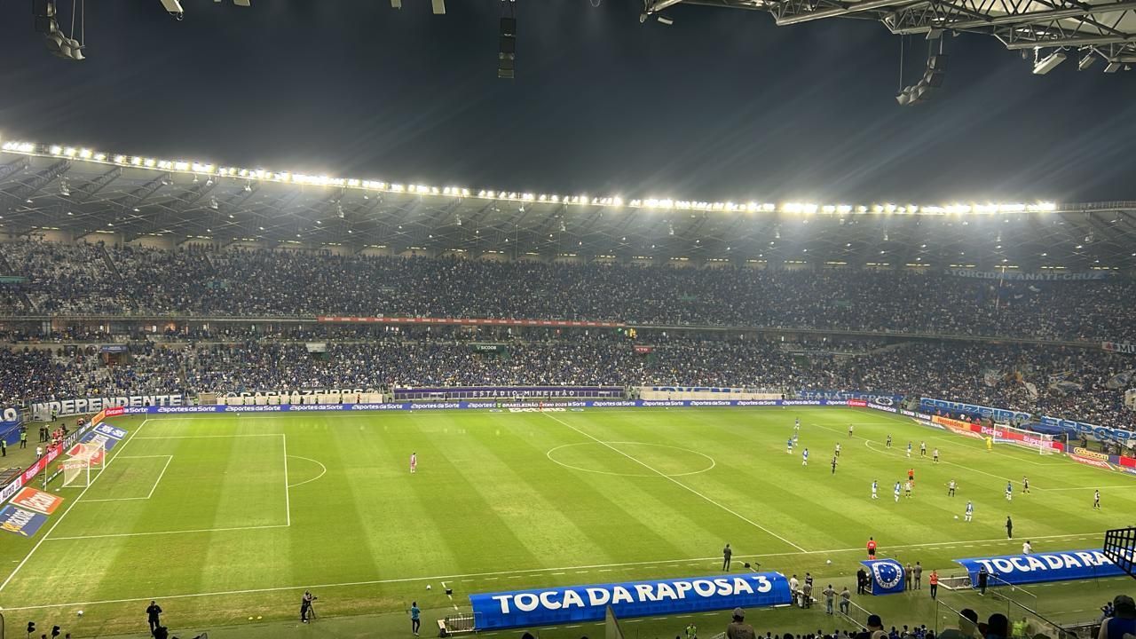 Cruzeiro supera 500 mil torcedores no Mineirão como mandante em 2026; veja