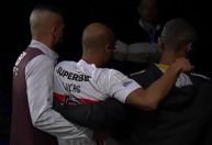 De volta ao São Paulo após 46 dias, Lucas Moura sofre nova lesão e chora