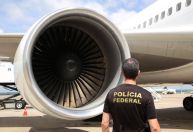 PF prende três procurados pela Interpol em Confins após deportação dos EUA