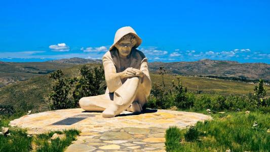 Estátua do Juquinha, na Serra do Cipó (MG)
