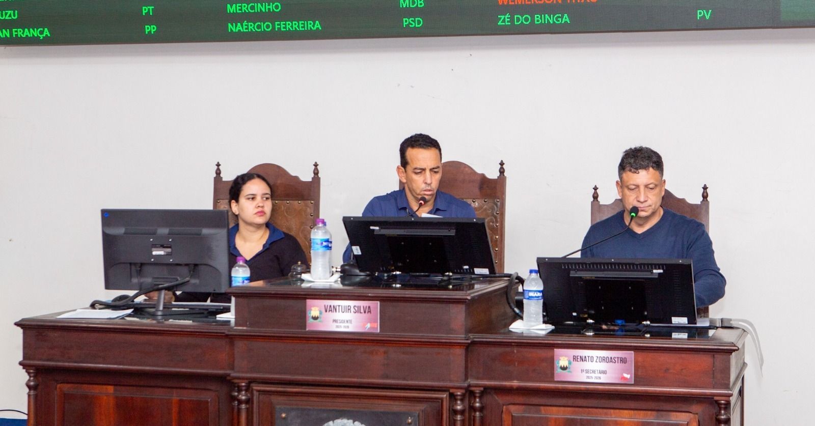 Presidente da Câmara rebate críticas sobre vale-alimentação e compra de bebidas para eventos
