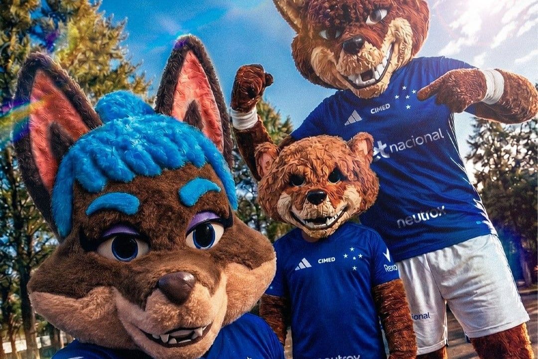 Cabulosa estreia em campo e simboliza a união entre futebol feminino e masculino no Cruzeiro