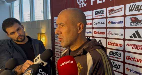 Leonardo Jardim em entrevista do Flamengo em Porto Alegre