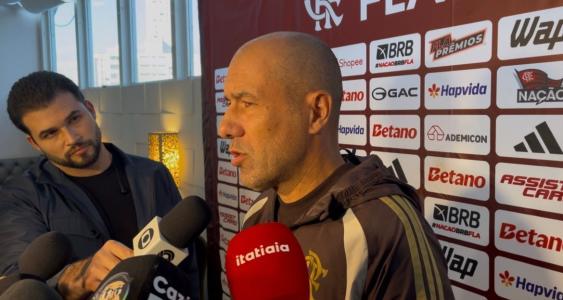 Leonardo Jardim comanda o Flamengo na intertemporada em Portugal