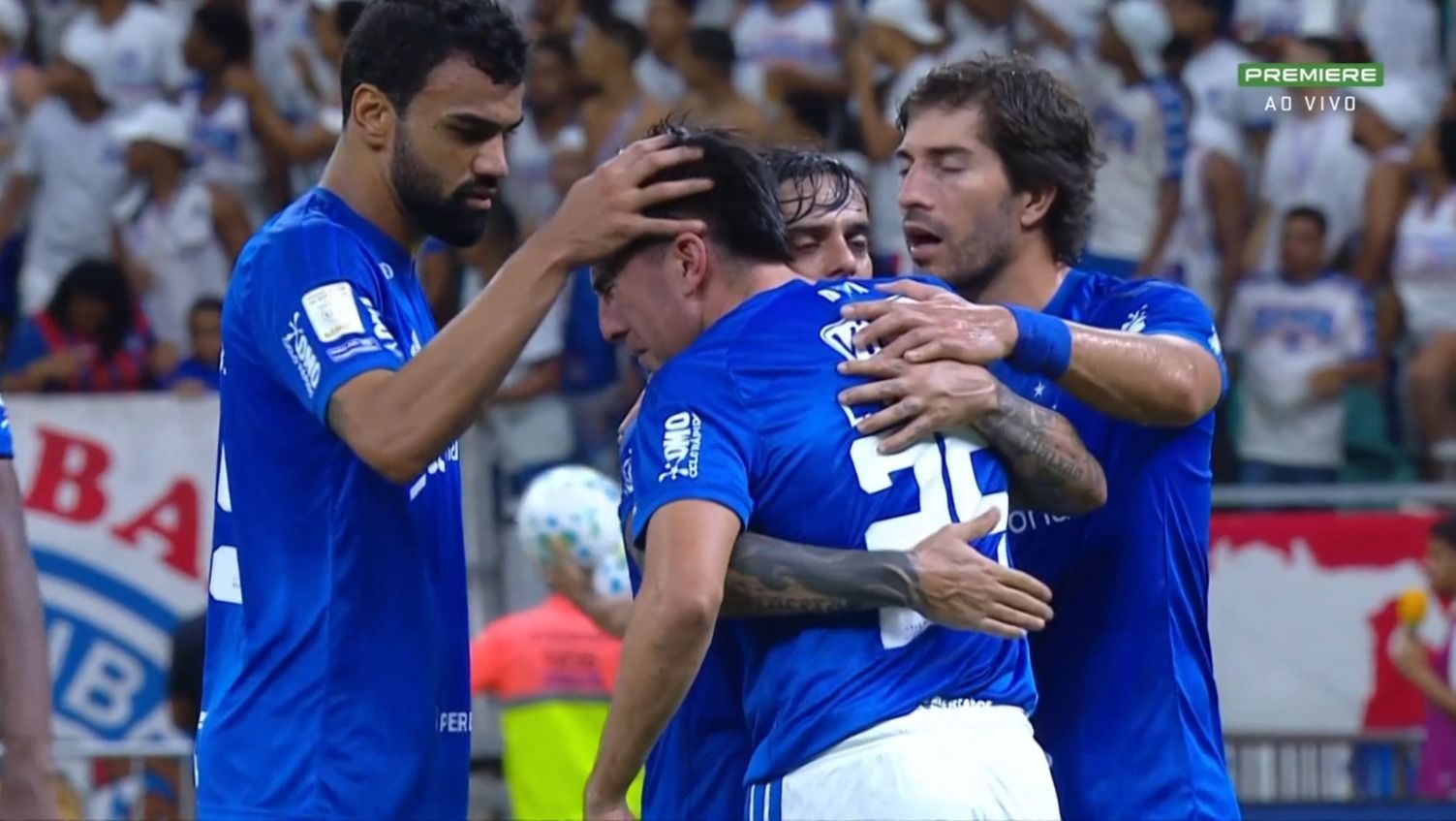 Villalba volta a jogar, chora após vitória e bate marca expressiva no Cruzeiro