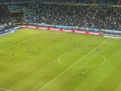 Grêmio e Flamengo em duelo em Porto Alegre
