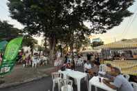 Festival Sabores na Praça retorna ao Caiçara com concurso de rock e troca de figurinhas da Copa