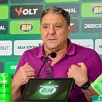 Coordenador do América visita CT para 'tratar questões' com jogadores