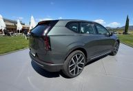 Volvo apresenta o EX60, carro com IA e o mais inteligente da marca