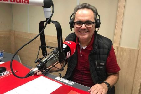 Morre, aos 67 anos, Milton Naves, voz histórica e marcante da Itatiaia
