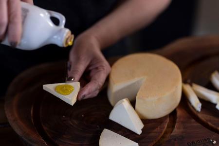 Em sua 8ª edição, o Festival do Queijo Artesanal de Minas celebra a valorização do setor desde o tradicional Serro ao estreante Vale do Suaçuí • Foto Acervo Sebrae