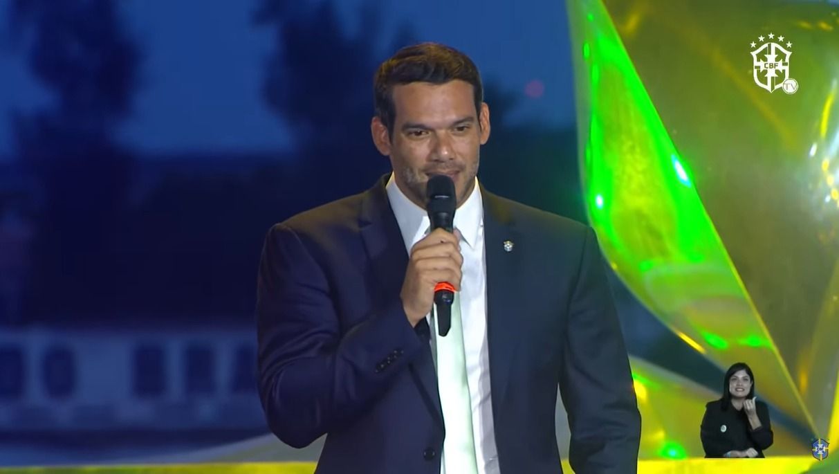 Presidente da CBF demonstra otimismo com Brasil na Copa e crava: 'O hexa vem'