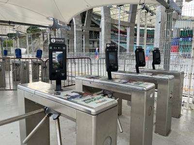 Catracas de acesso com reconhecimento facial na Arena Fonte Nova • Divulgação/Arena Fonte Nova