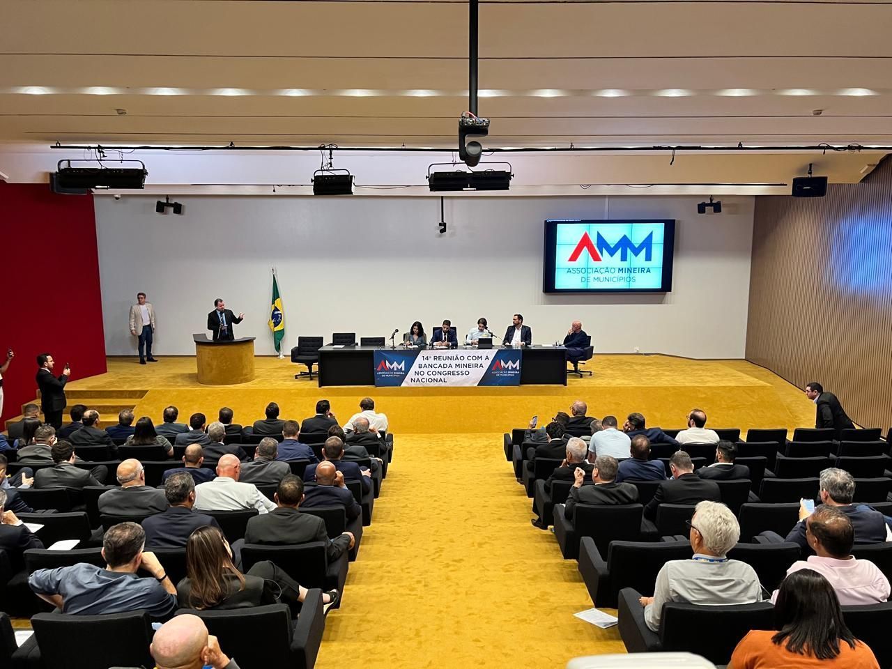 Municípios mineiros cobram do Congresso indicação de fonte de custeio para novos gastos