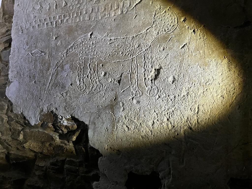 Casarão no Centro Histórico de Ouro Preto revela grafismos ligados à presença africana