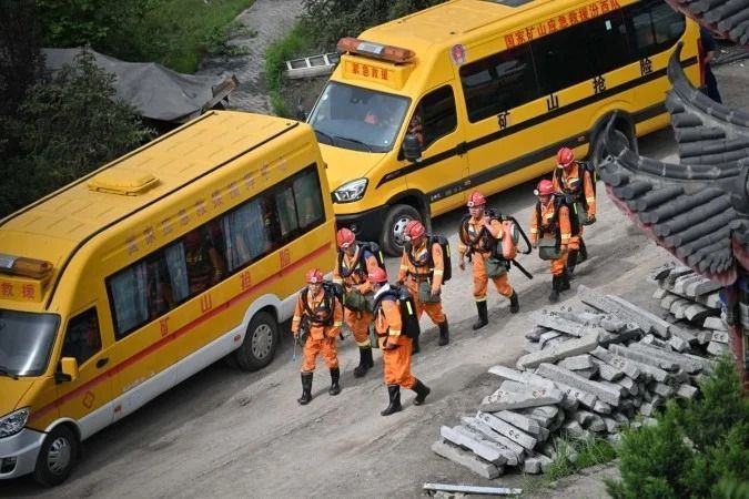 Explosão em mina de carvão na China deixa 82 mortos