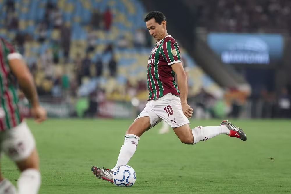 Na mira de outros clubes, Ganso fica fora de relação no Fluminense e deve se despedir