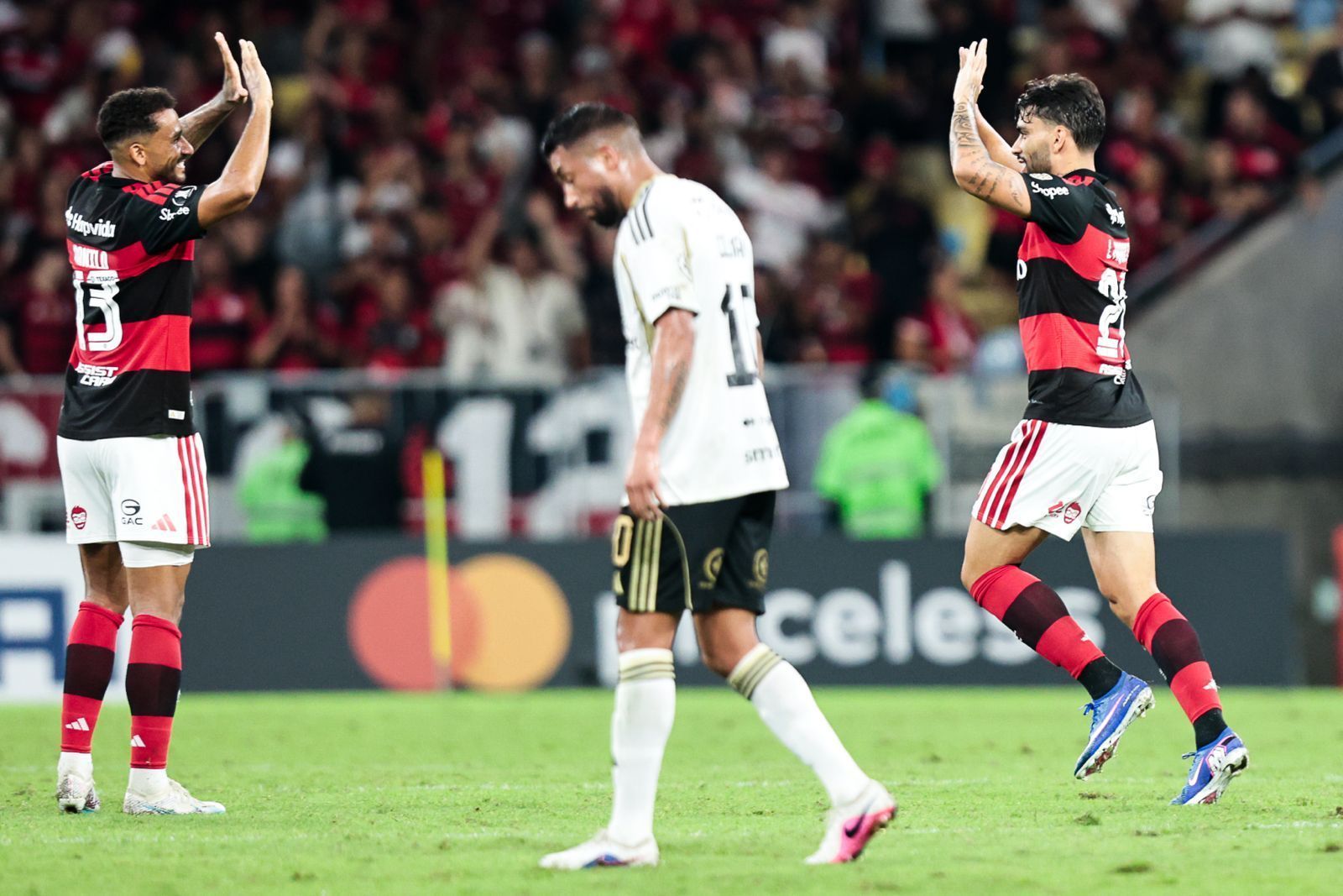 Flamengo informa liberação de 10 jogadores para as seleções; veja os nomes