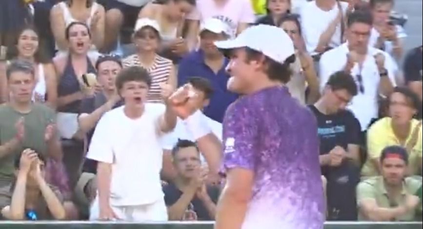 De virada, João Fonseca vence Prizmic e enfrentará Djokovic em Roland Garros
