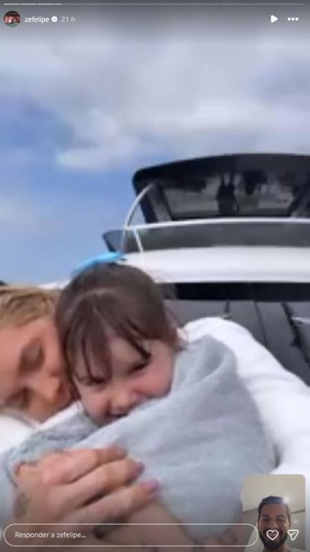 Zé Felipe e Virginia conversam por chamada de vídeo • Reprodução | Redes Sociais