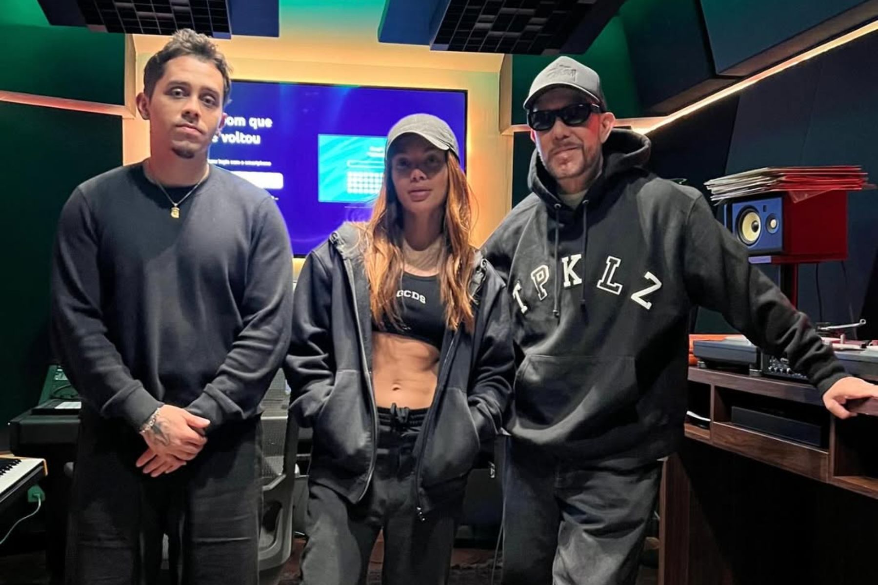 Tropkillaz acusa falta de créditos em música da Copa lançada por Anitta