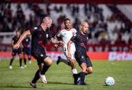 Nos pênaltis, Athletico-PR elimina Atlético-GO e avança às oitavas da Copa do Brasil