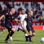 Nos pênaltis, Athletico-PR elimina Atlético-GO e avança às oitavas da Copa do Brasil