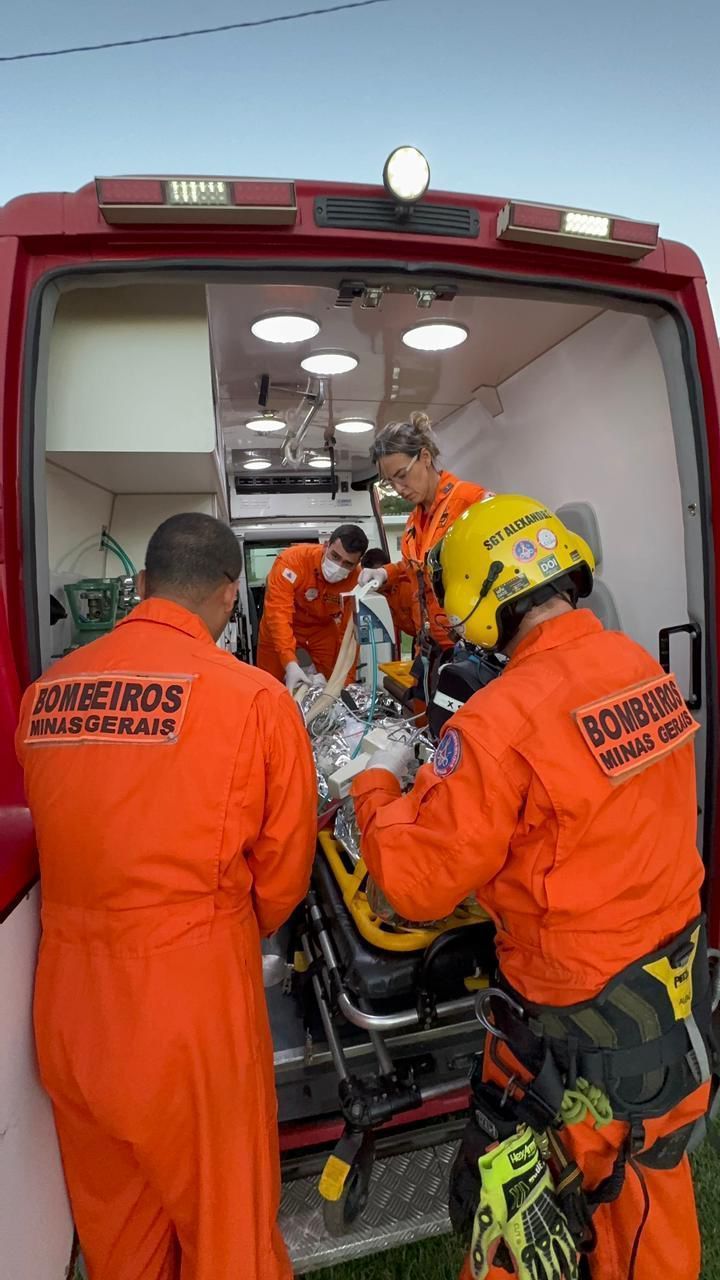 Acidente na MGC-135 deixa um morto e vários feridos em Mirabela
