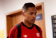 Lateral retorna ao Rio e será substituído por cria do Flamengo contra o Grêmio