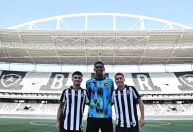Botafogo acerta renovação de trio das divisões de base