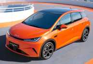 BYD Dolphin híbrido roda 1.000 km com um tanque e está confirmado no Brasil