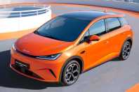 BYD Dolphin híbrido roda 1.000 km com um tanque e está confirmado no Brasil