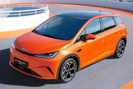 BYD Dolphin híbrido roda 1.000 km com um tanque e está confirmado no Brasil