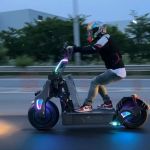 Patinete elétrico precisa de habilitação e onde você pode usar sem risco