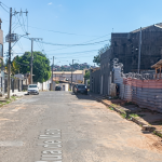 Ladrão é atacado e morto por cães ao pular lote para furtar materiais em BH
