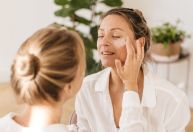 Como organizar um spa day relaxante em casa para presentear no dia das mães