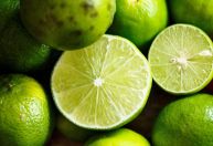 Nem na geladeira, nem na fruteira: como guardar limão corretamente