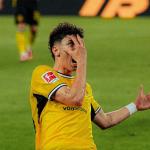 ‘Brasileiro’ marca 1° gol como profissional, e Dortmund vence Frankfurt na Bundesliga