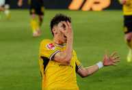 ‘Brasileiro’ marca 1° gol como profissional, e Dortmund vence Frankfurt na Bundesliga