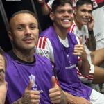 Elenco do Flamengo publica foto no vestiário em meio à confusão de jogo pela Libertadores