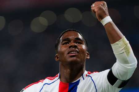 Endrick durante jogo pelo Lyon em 2026
